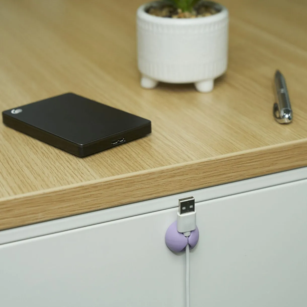Attache câble de chargeur x3 < Gifi Best
