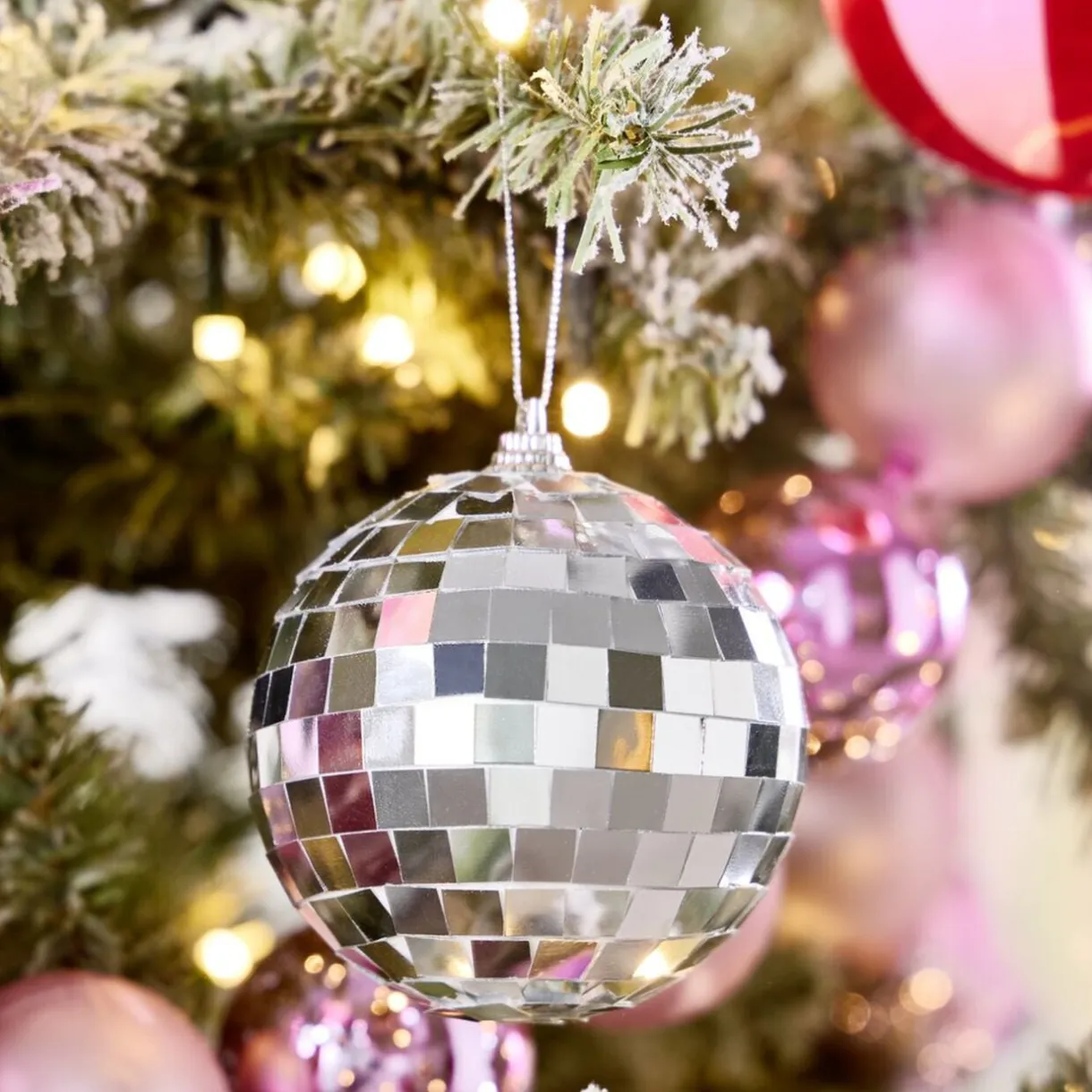 Boule de Noël disco à suspendre Ø8cm (4 modèles) < Gifi Clearance