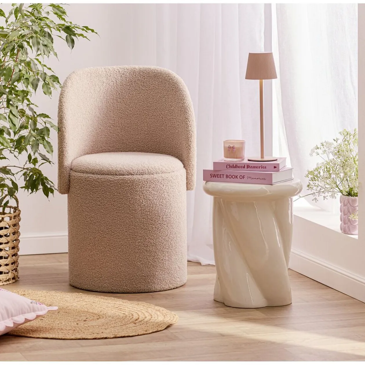 Bout de canapé rond Creamy laqué Ø33xH40cm (2 modèles rose ou blanc)