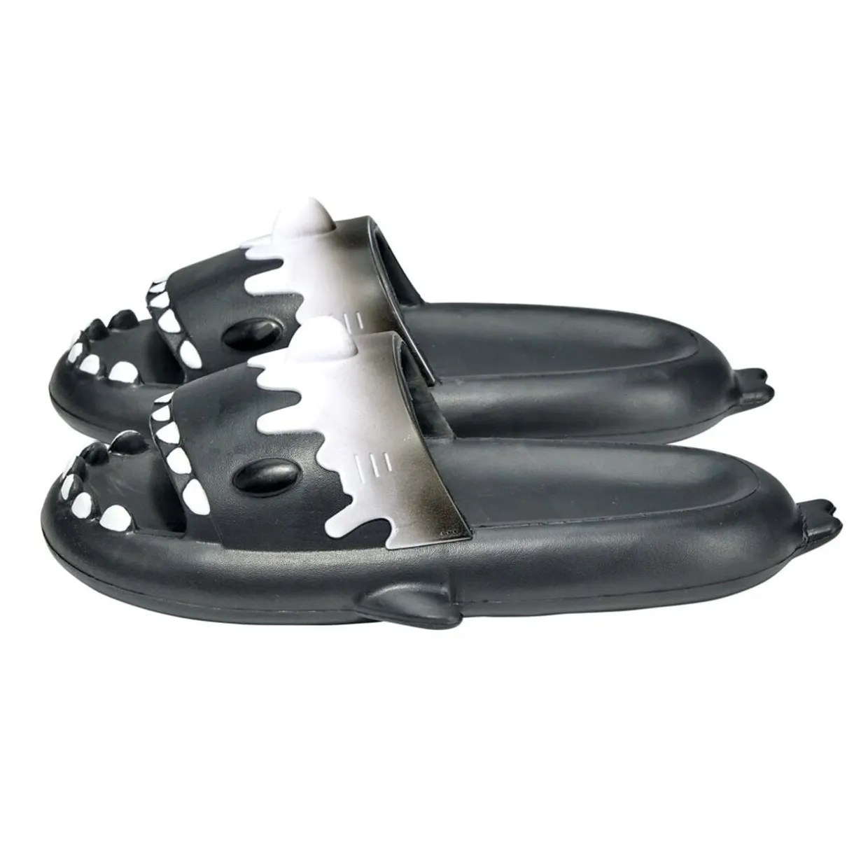 Chaussons requin plastique noir unisex T36 à 45 < Gifi Hot