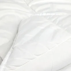 Couette 2 personnes tempérée 240x260cm < Gifi Outlet
