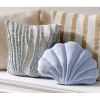 Coussin carré coton beige tufté bleu façon algues 40x40cm
