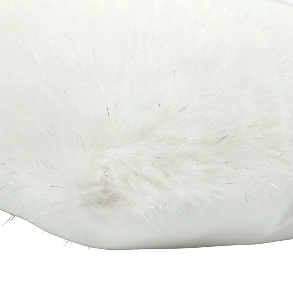 Coussin carré imitation fourrure poils longs L45X45Xép.8 cm blanc < Gifi Discount