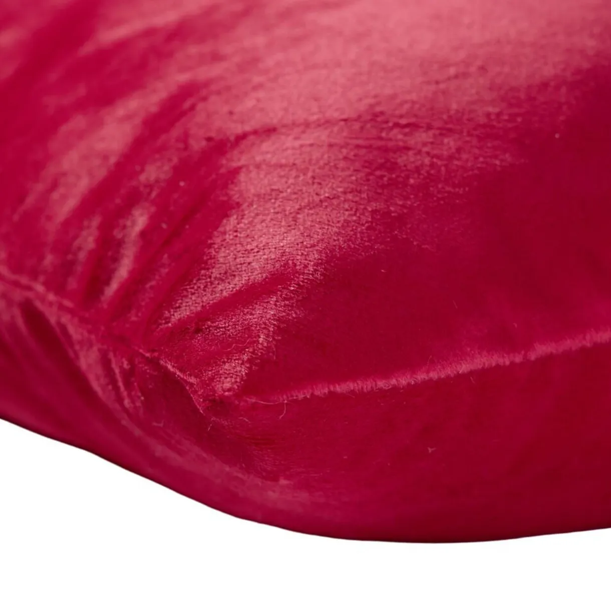 Coussin carré imitation velours imprimé Noël L45X45XH10 cm (2 modèles rouge ou blanc) < Gifi Outlet