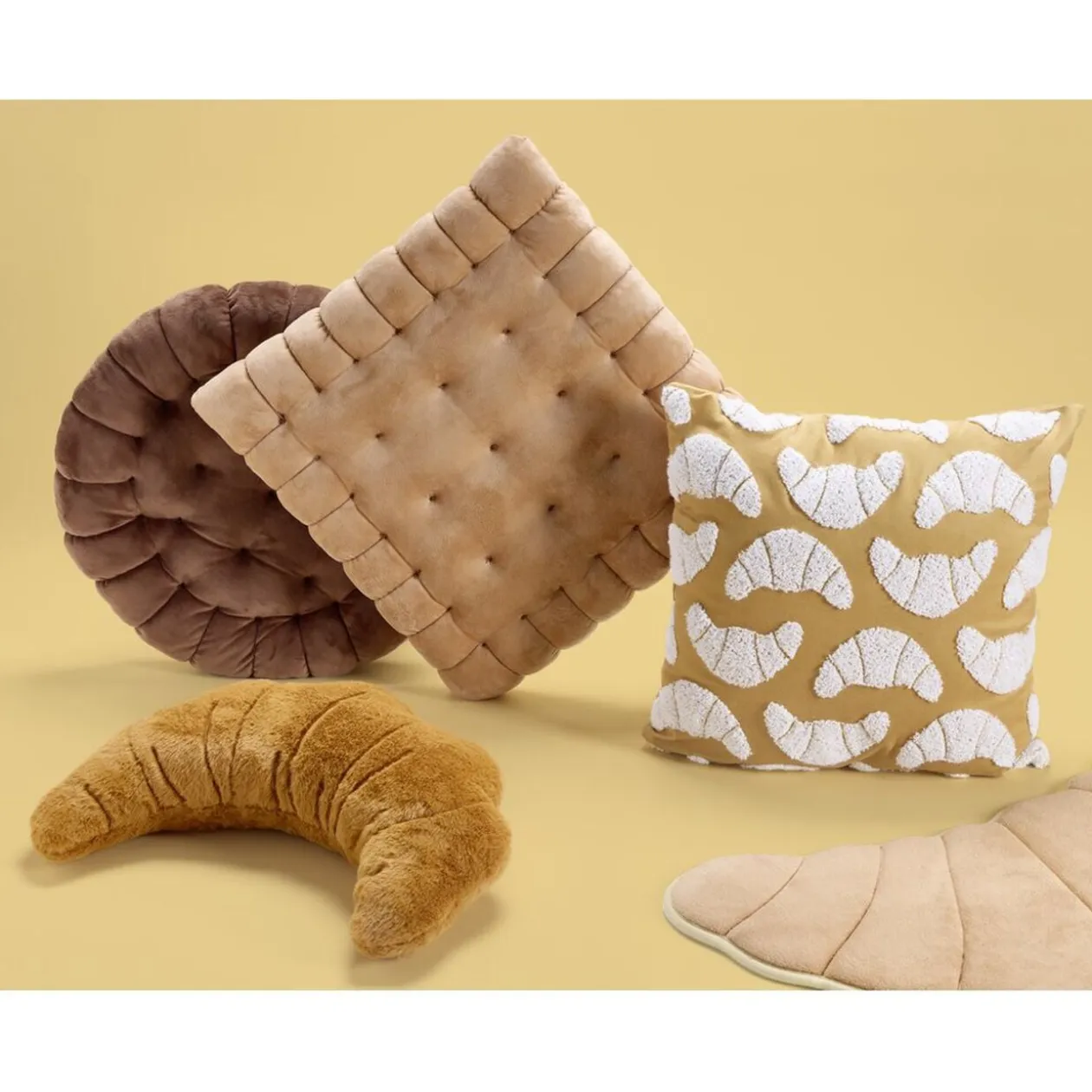 Coussin carré jaune motif bouclette croissants blancs 40x40cm
