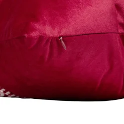 Coussin carré paquet cadeau Noël avec noeud polyester L45X45 cm rouge < Gifi