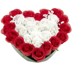 Coussin Oeillet artificiel forme coeur rouge et blanc 26 têtes < Gifi Online