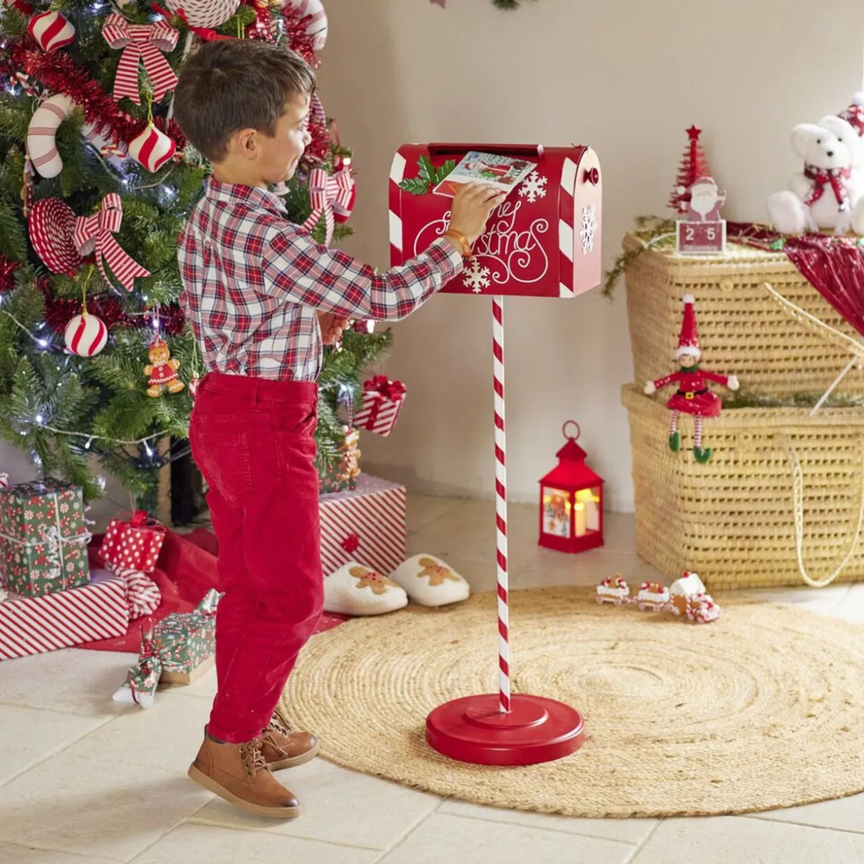 Décoration boîte aux lettres de Noël rouge et blanche H100cm