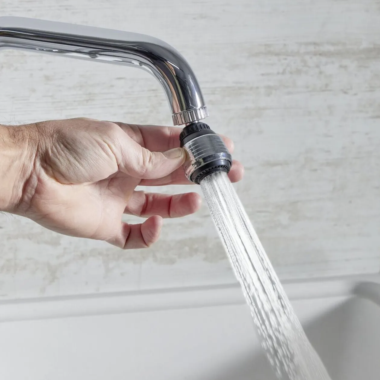 Embout de robinet brise-jet