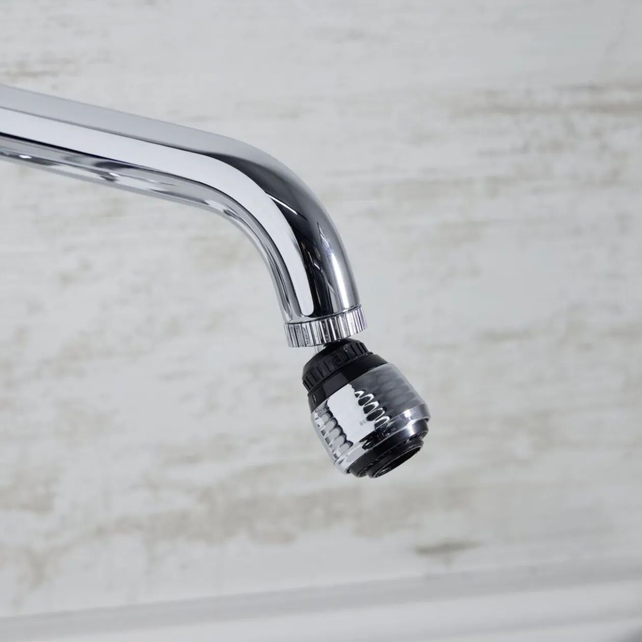 Embout de robinet brise-jet