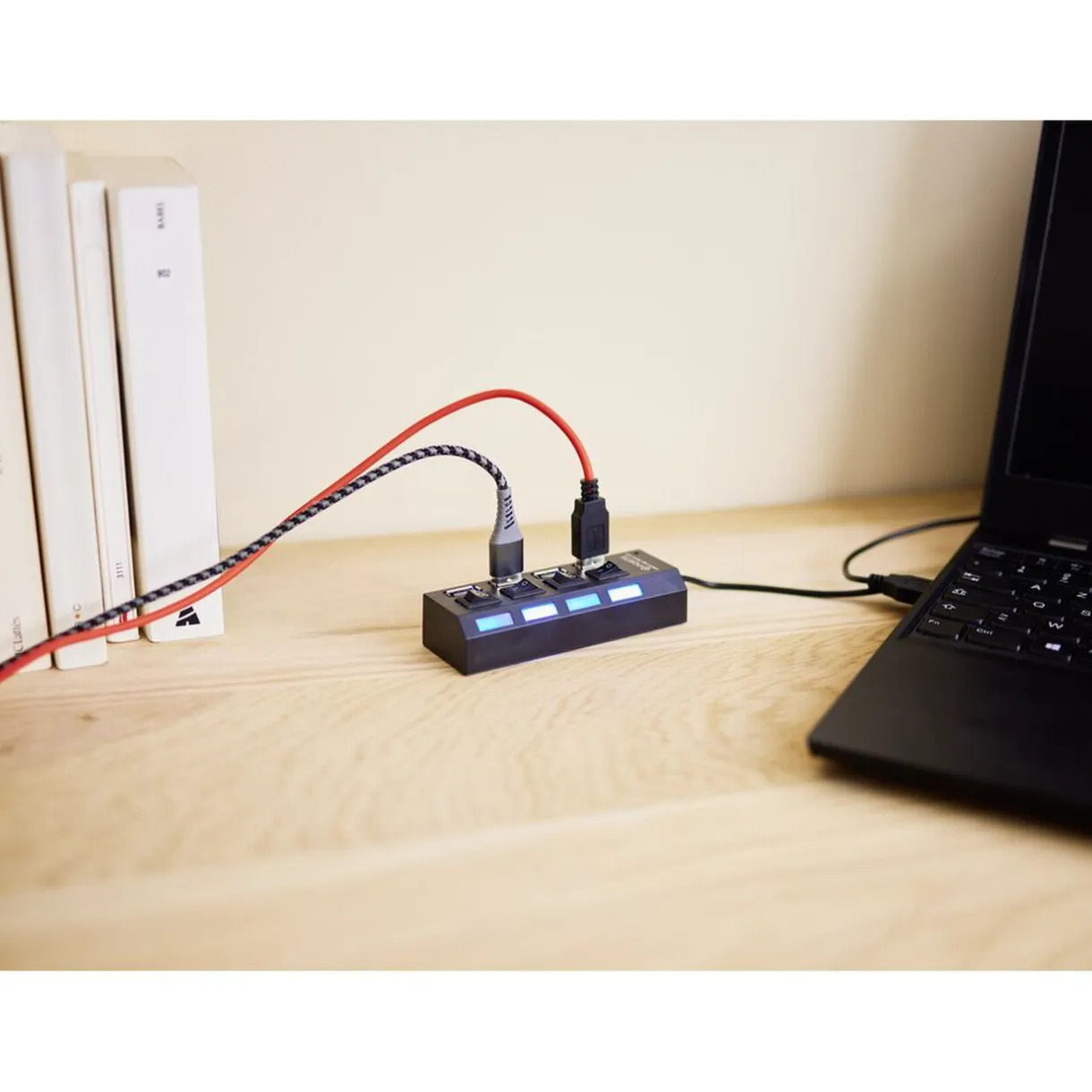 Extension port USB x4 noir L12x3,5x2,2cm < Gifi Outlet