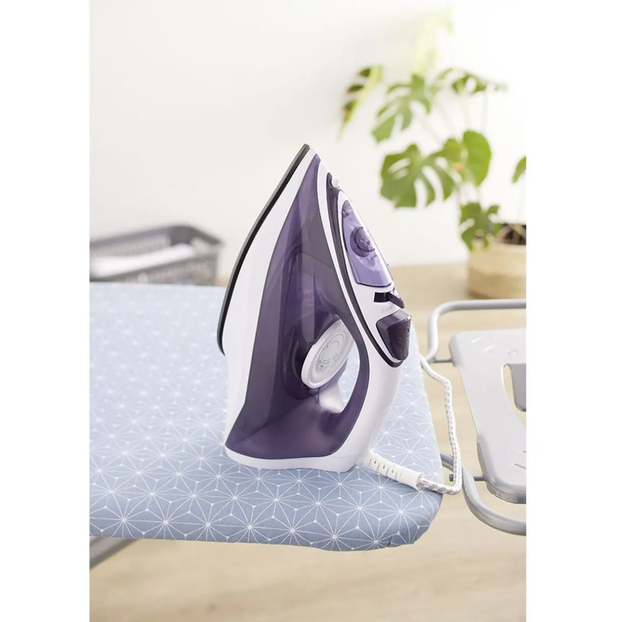 Fer à repasser Homday 2200W < Gifi Clearance