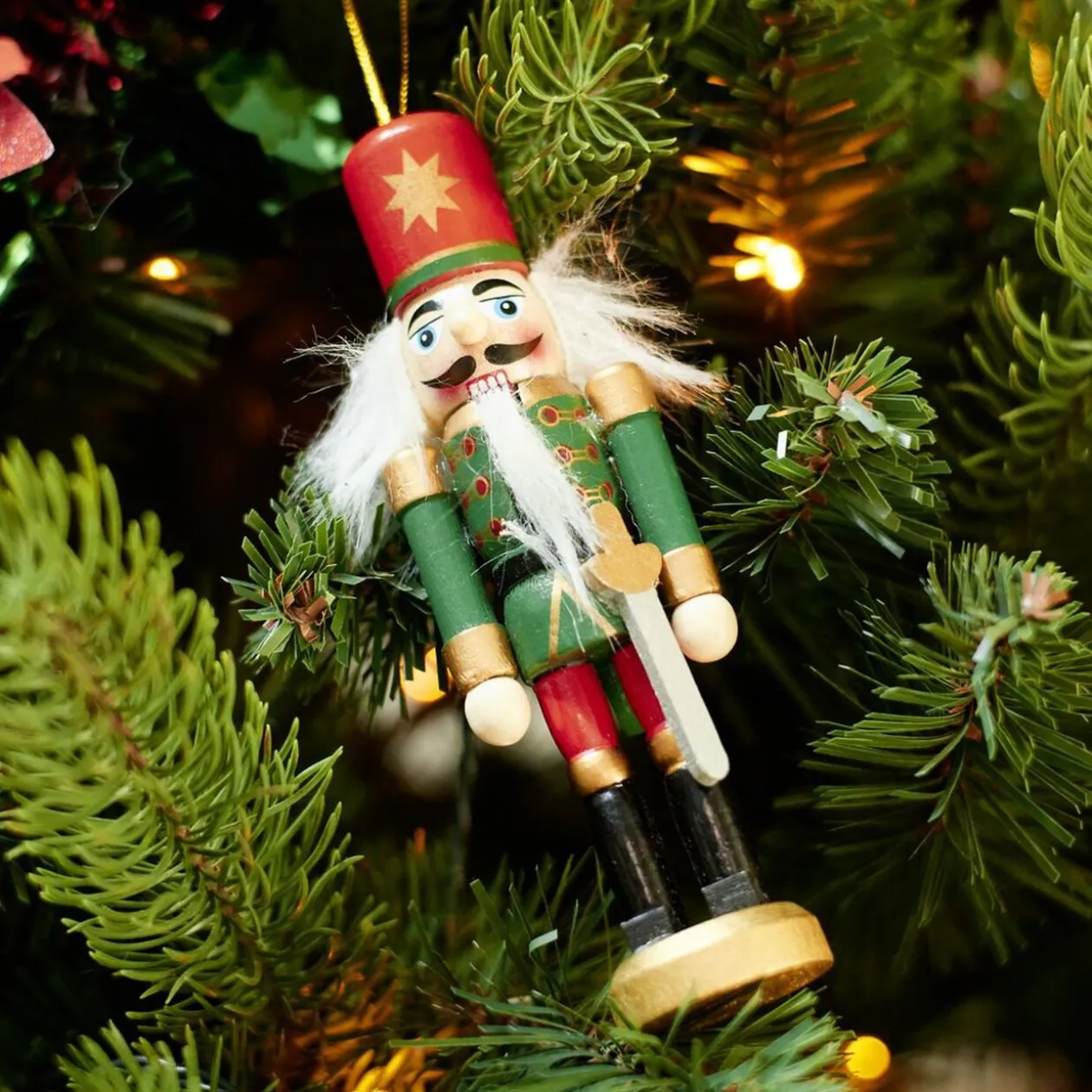 Figurine Casse-Noisette Noël en bois à poser 6x5xH18cm (3 modèles)