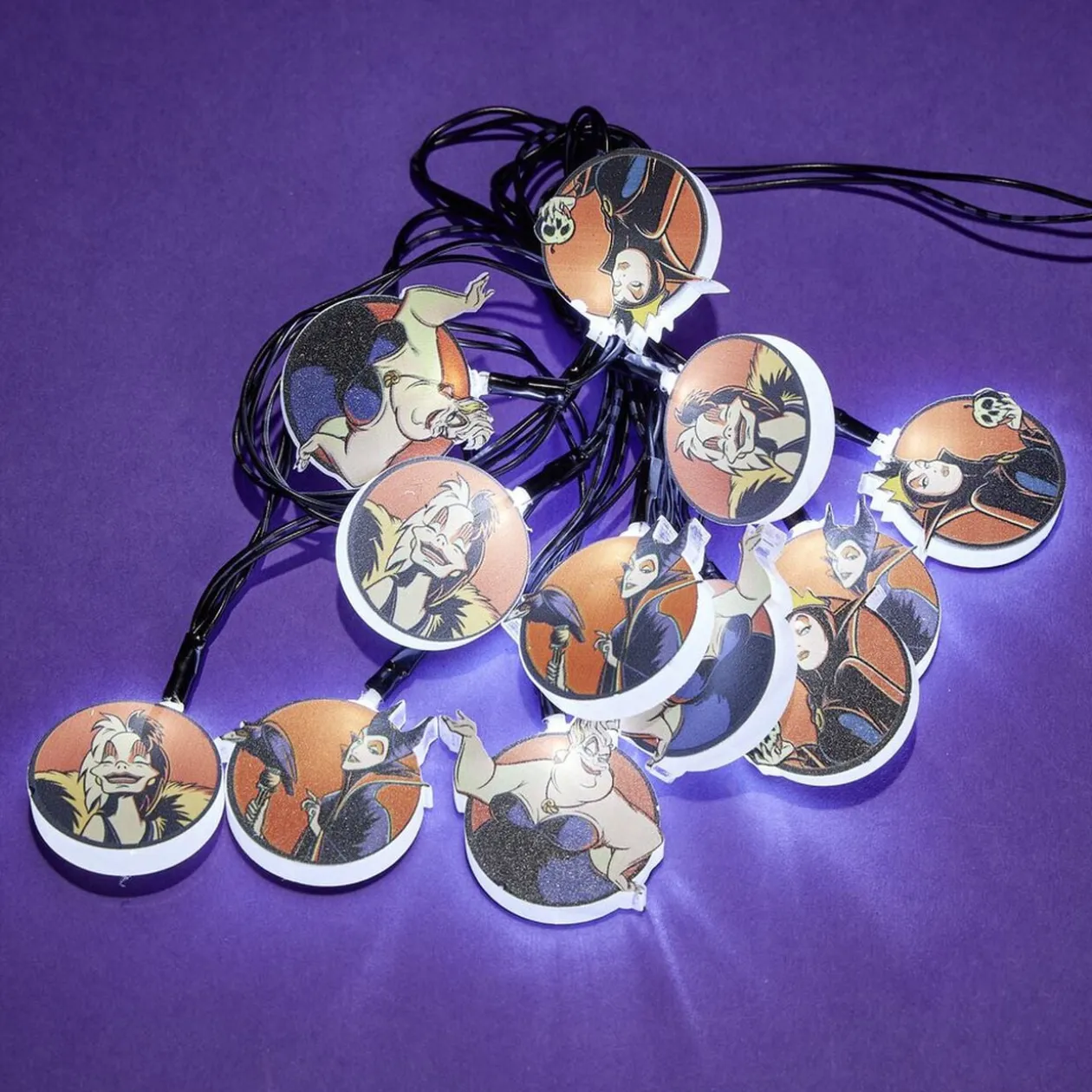 Guirlande LED Halloween Disney Villains filles à piles 1,6m