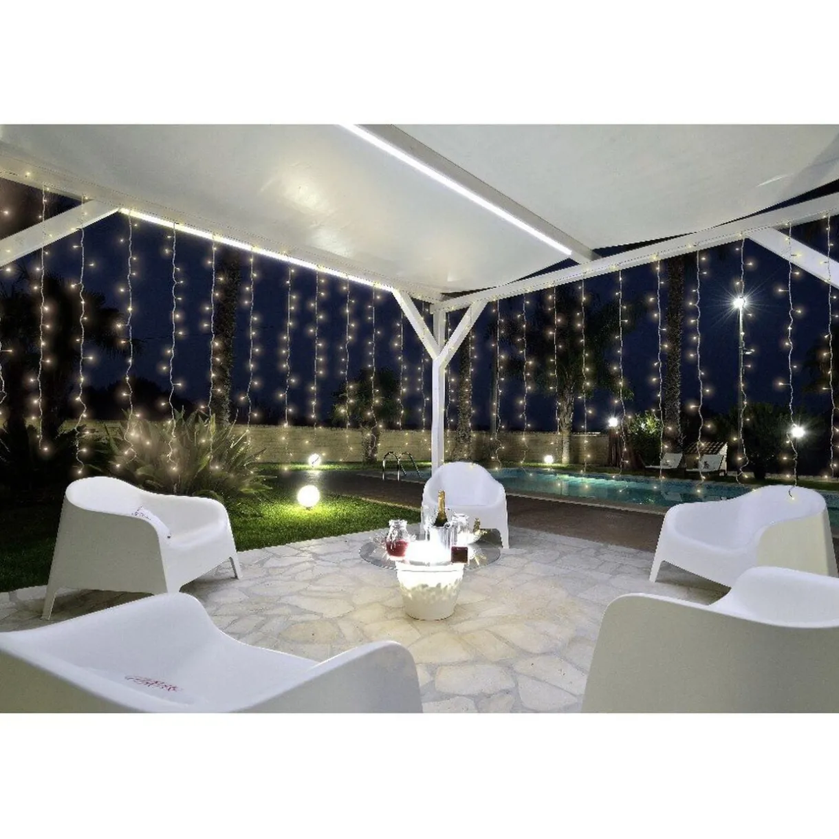 Guirlande rideau solaire 192 LED blanc chaud < Gifi Clearance