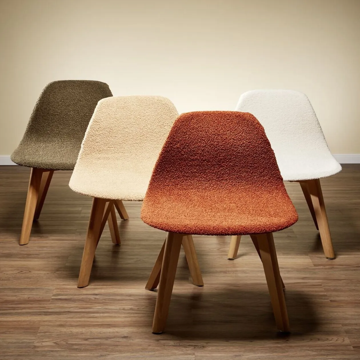 Housse de chaise en tissu bouclette extensible 4 couleurs unies