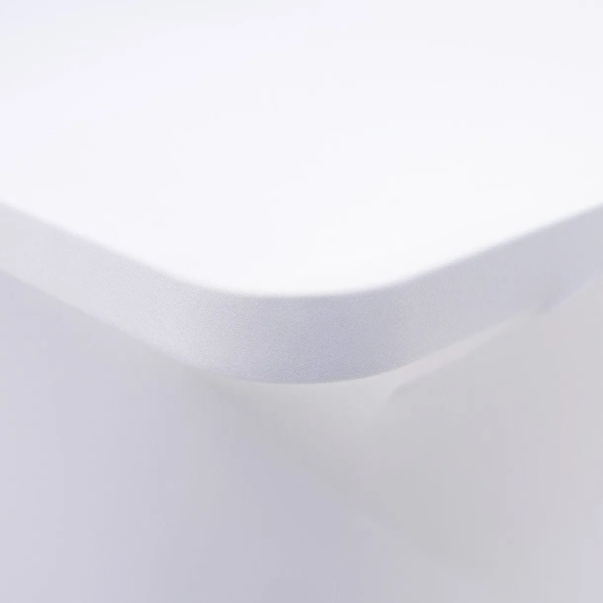 Housse de table extensible Fiesta blanche 240x70xH74cm < Gifi