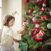 Jambe lutin Noël à planter H56cm (2modèles) < Gifi
