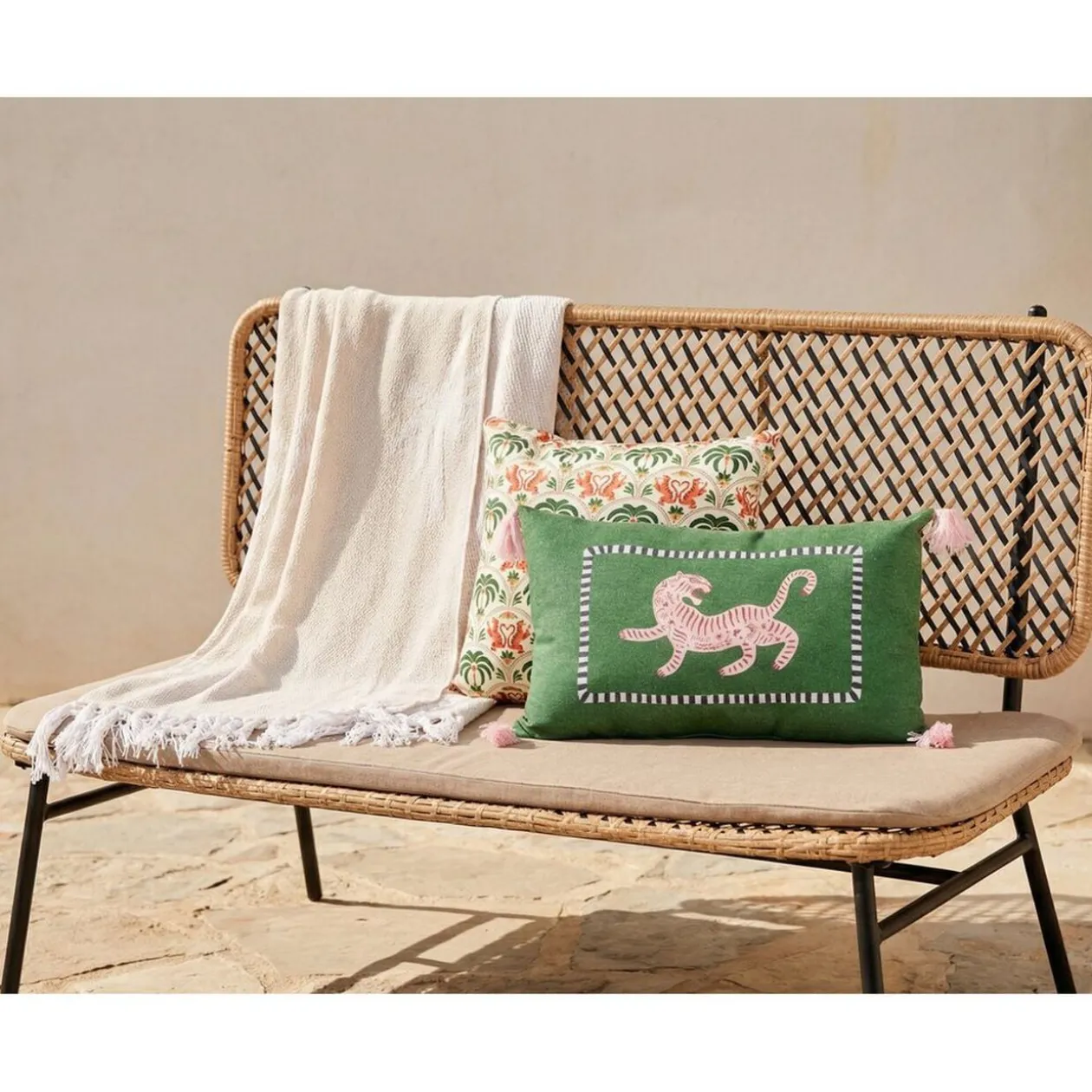 Jeté de canapé à franges polycoton motif palmier beige 125x150cm