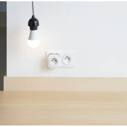 Kit de démarrage maison connectée NITYAM SMART < Gifi
