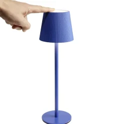 Lampe de table Talli LED tactile 120lm variable USB métal et plastique bleu Ø10,5xH36cm < Gifi Clearance