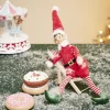 Lot de 7 accessoires pour village animé de Noël thème gourmand