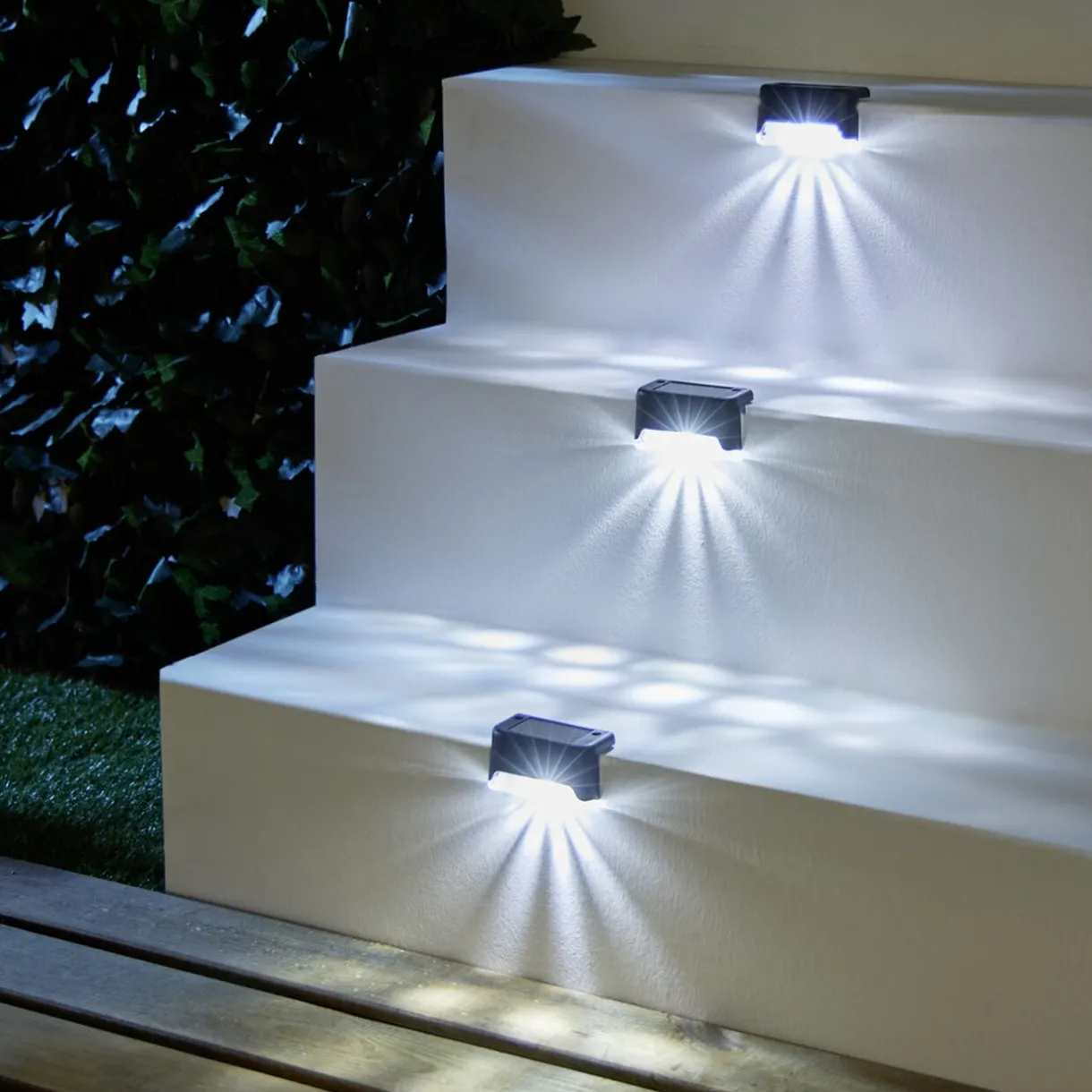Lot de 3 lampes éclairage sol et escalier LED blanc froid < Gifi Outlet