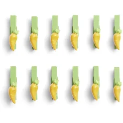 Lot de 12 pinces en bois forme carotte < Gifi