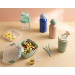 Lunch box plastique 900ml avec couverts et pot à sauce 17x17xH8,5cm (2 modèles) < Gifi Clearance