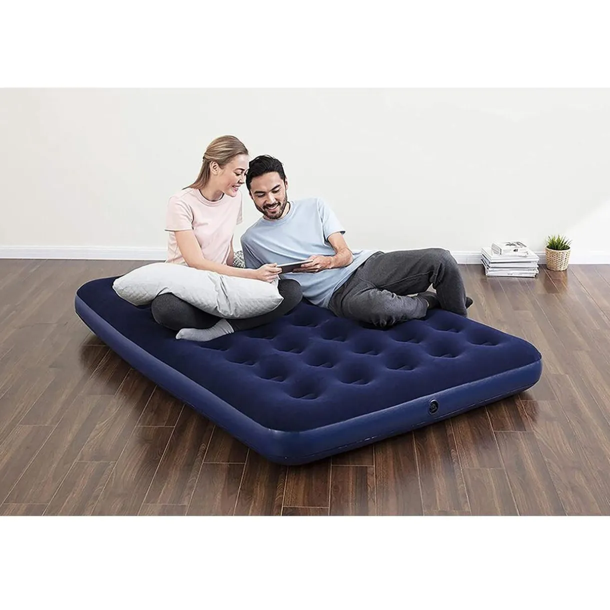 Matelas lit gonflable 2 personnes Bestway gonfleur intégré < Gifi Online