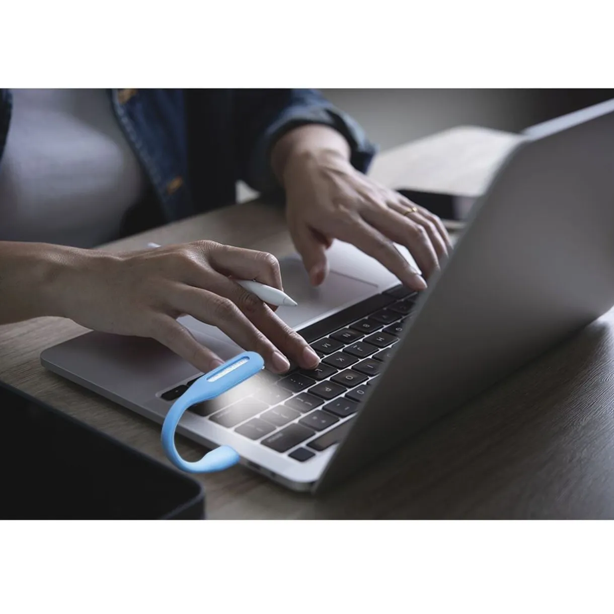 Mini lampe USB pour ordinateur portable < Gifi Online