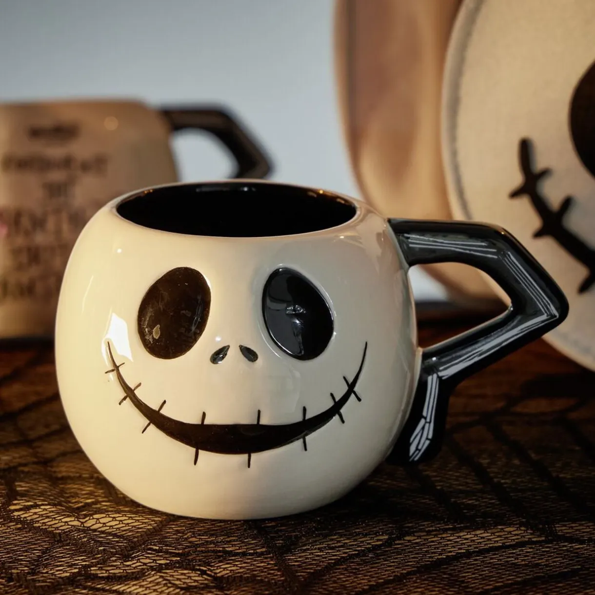 Mug Halloween Disney Mr Jack Skellington dolomite noir et blanc Ø11xH9cm < Gifi Best