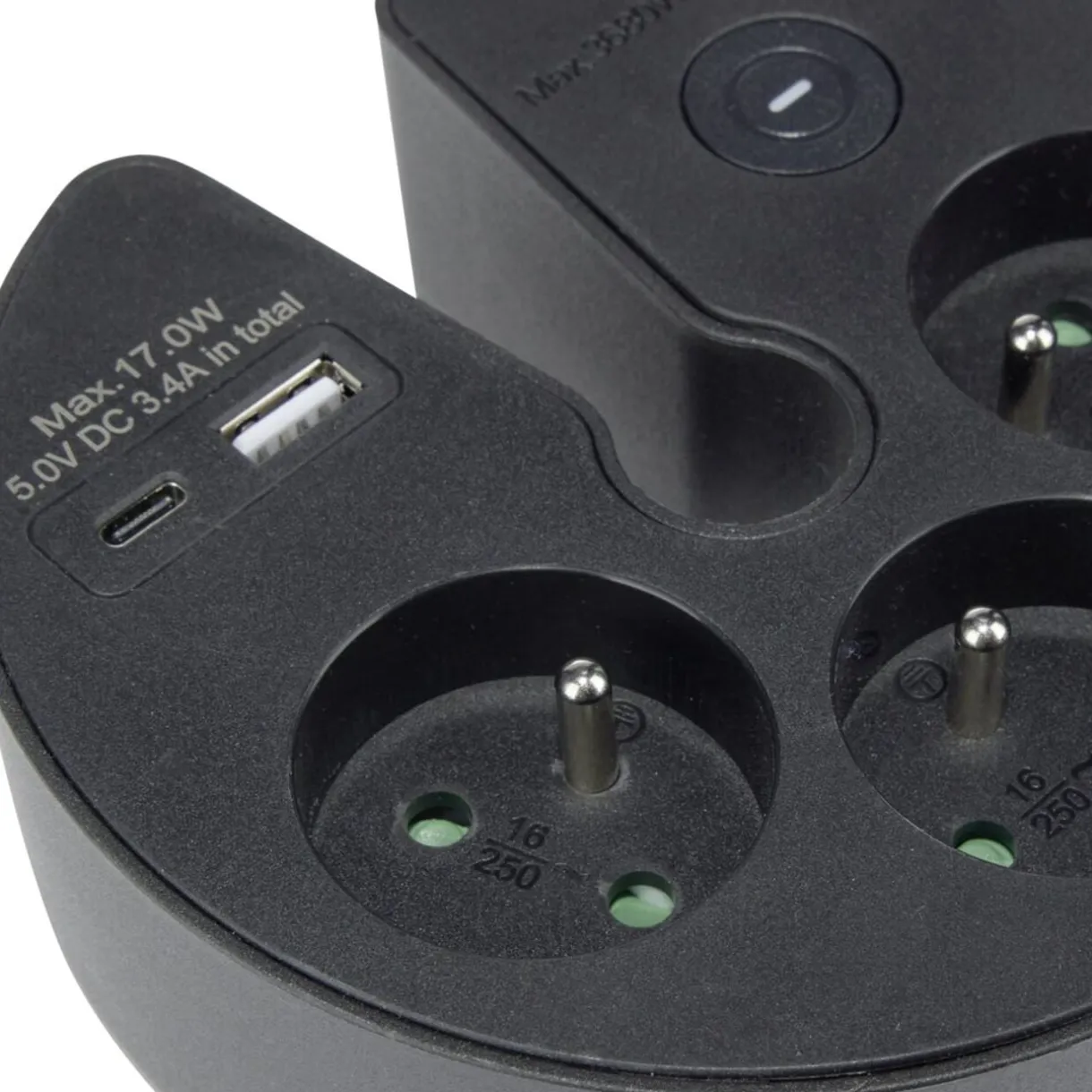Multiprise 3 entrées 1 port USB-A et USB-C (2 modèles) < Gifi Discount