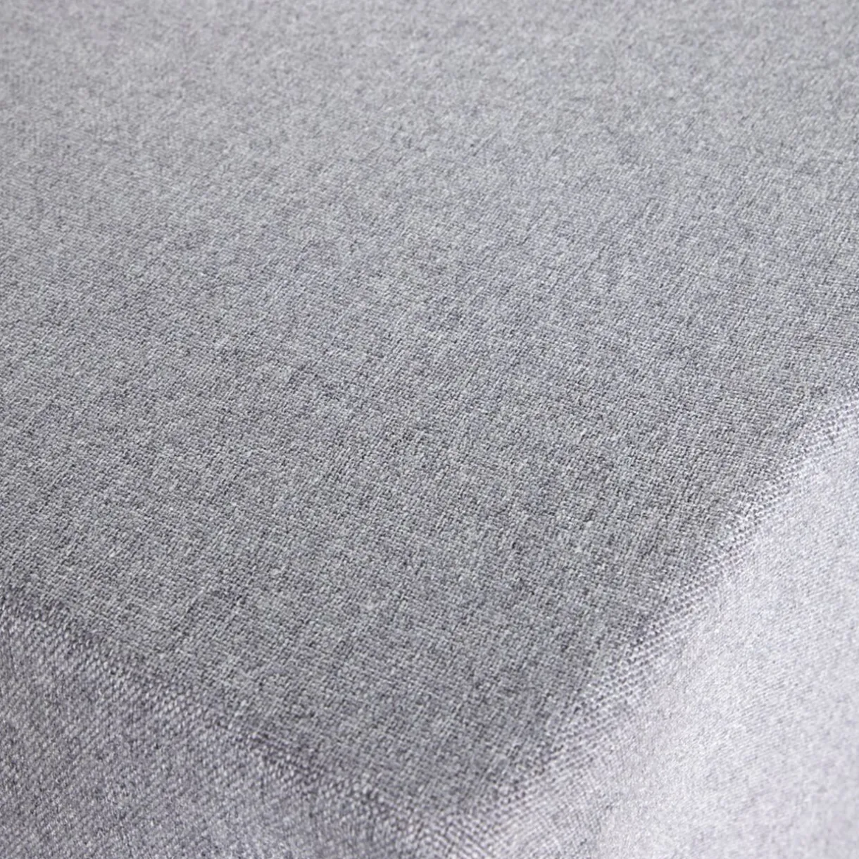 Nappe effet lin imperméable 140x250cm (3 modèles) < Gifi New