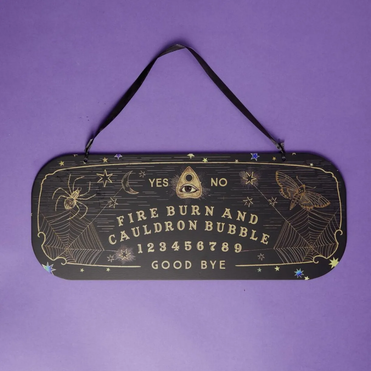 Pancarte Halloween à suspendre planche ouija en bois L43xH17cm < Gifi Online