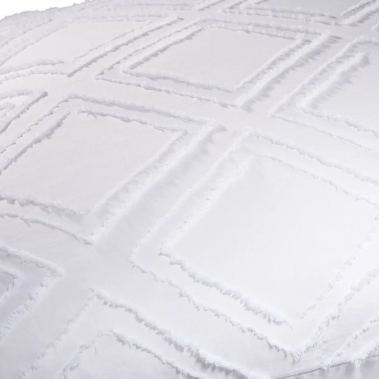 Parure de lit 2 personnes 260x240cm Queen Size uni tufté (2 modèles beige ou blanc) < Gifi Discount