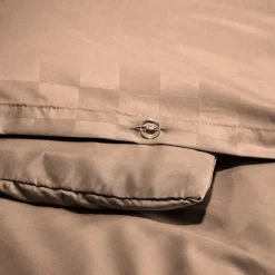 Parure de lit 2 personnes 240x260cm 2 taies 63x63cm polyester damier (2 modèle) < Gifi
