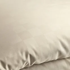 Parure de lit 2 personnes 220x240cm 2 taies 63x63cm polyester damier (2 modèles) < Gifi Hot