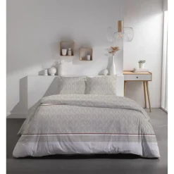 Parure de lit 220x240cm 2 personnes micro lavée à motifs (3 modèles) < Gifi Sale