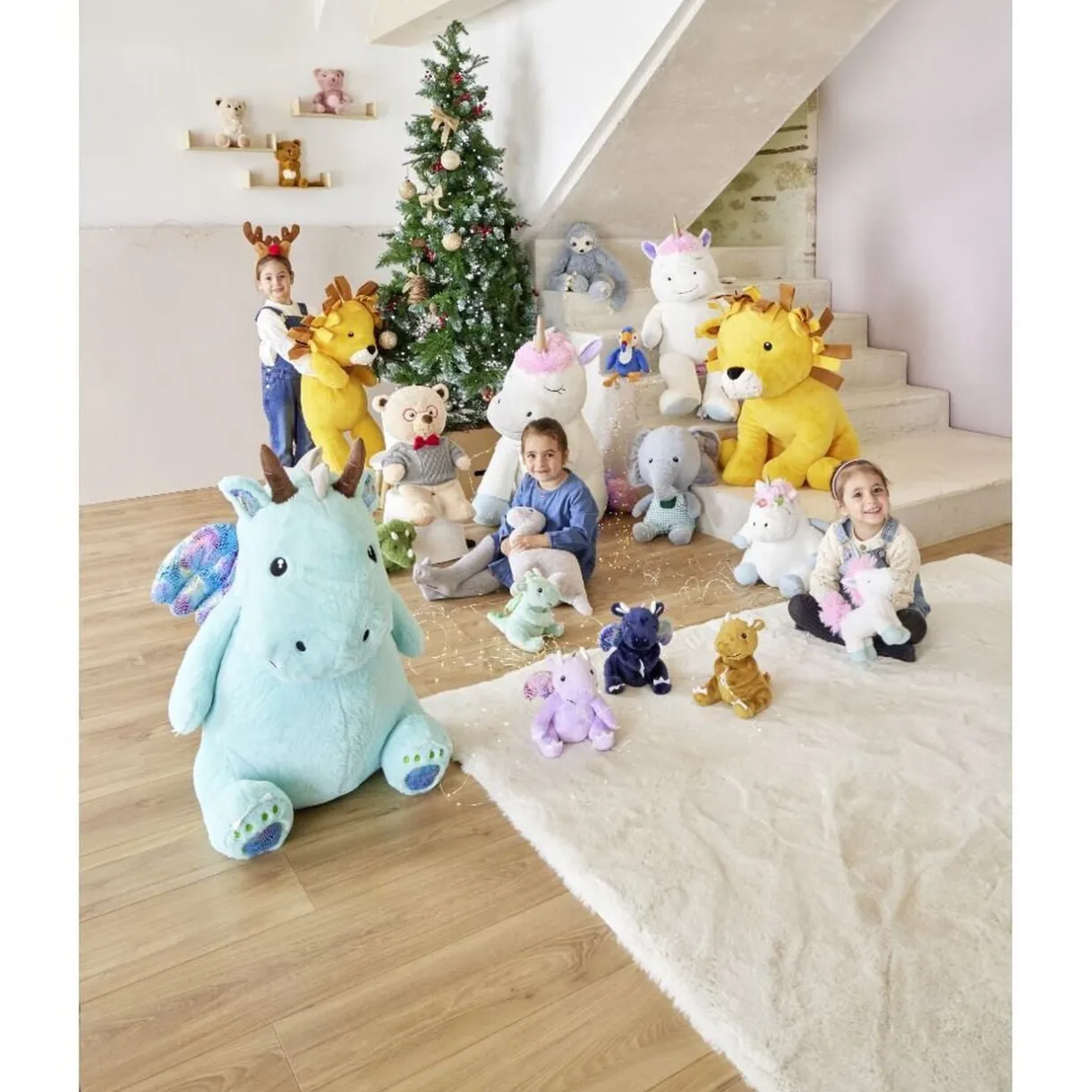 Peluche lion polyester 100x40x30cm jaune < Gifi Outlet