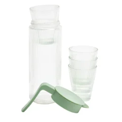 Pichet en verre et plastique vert avec 4 verres