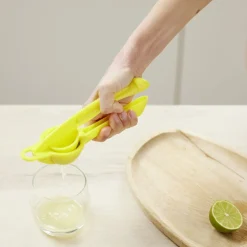 Pince presse citron manuel plastique vert