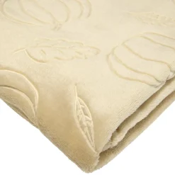 Plaid velours relief motif automne 130x160cm (2 modèles marron ou beige) < Gifi