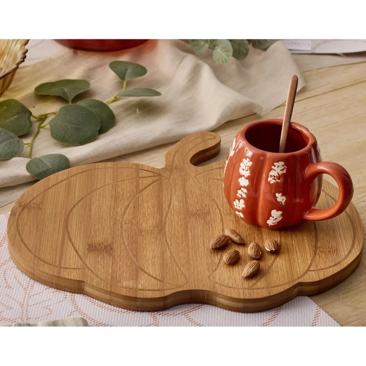 Planche à découper forme automne bambou marron 28x35cm (2 modèles) < Gifi Hot