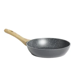 Poêle tous feux dont induction aluminium noir et poignée bois Ø20cm < Gifi Outlet