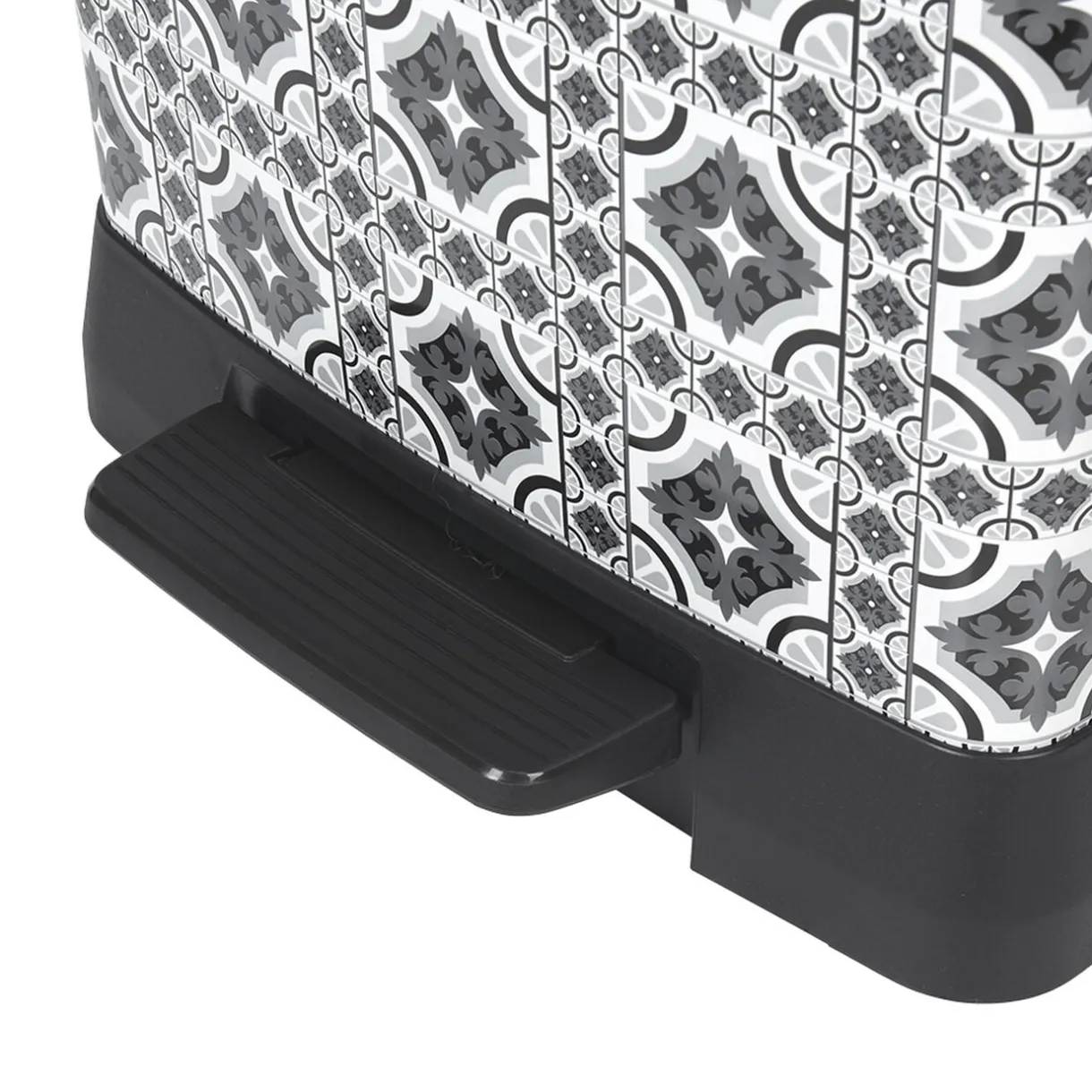 Poubelle à pédale motif carreau de ciment gris et blanc 50 L < Gifi New