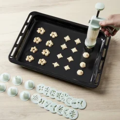 Presse à biscuits sucrés/salés 16 disques et 6 douilles < Gifi Clearance