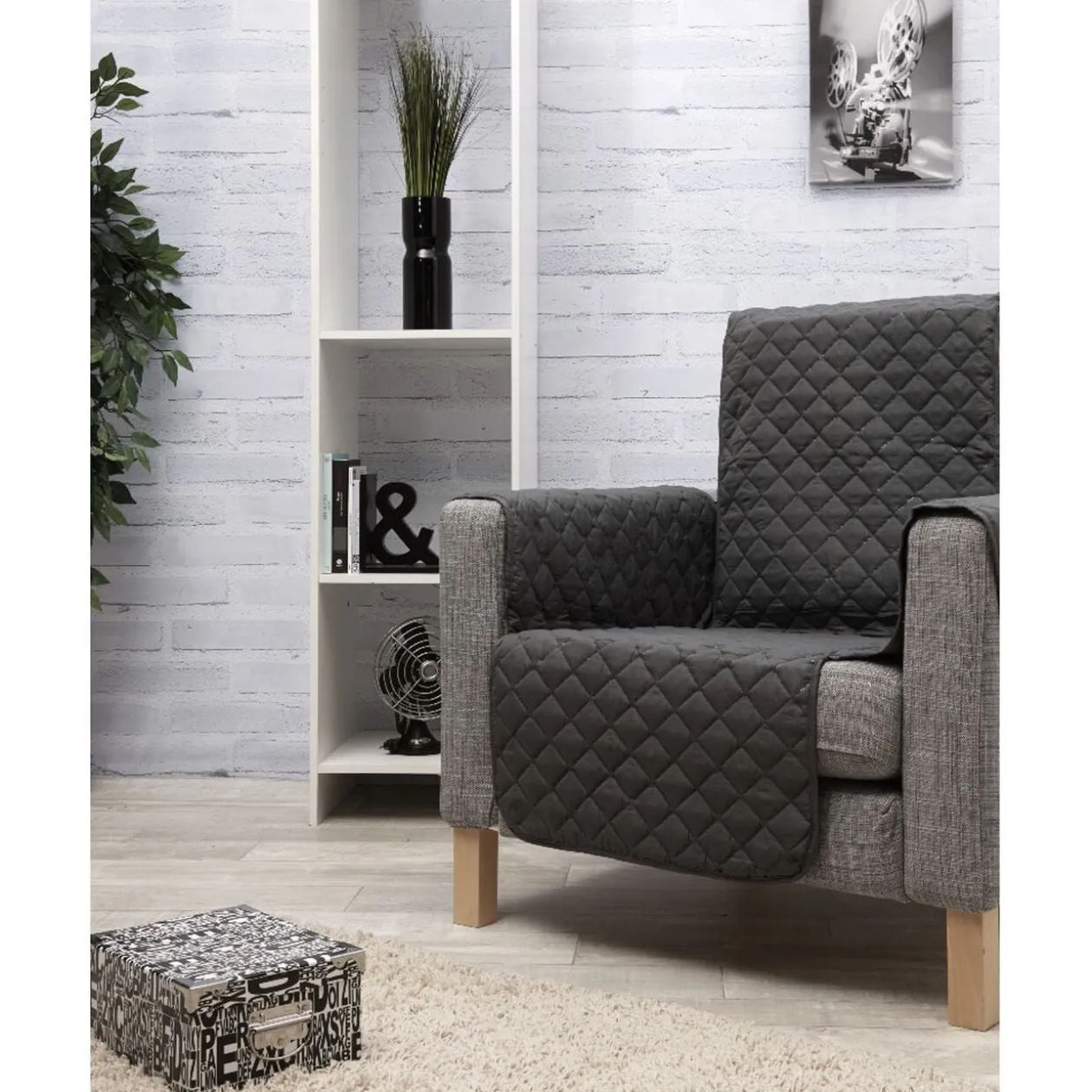 Protège fauteuil gris foncé uni