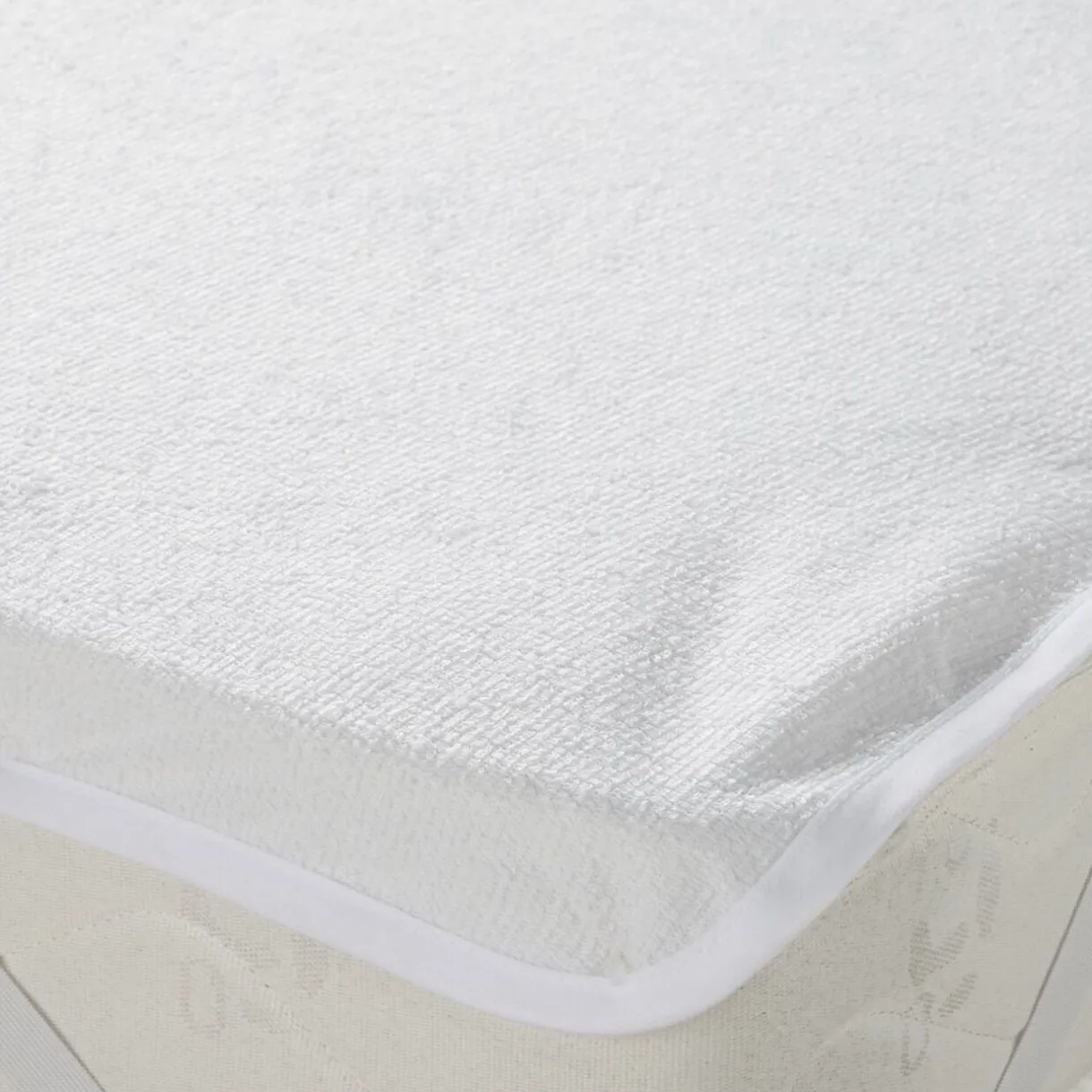Protège matelas blanc imperméable 160x200cm < Gifi Clearance