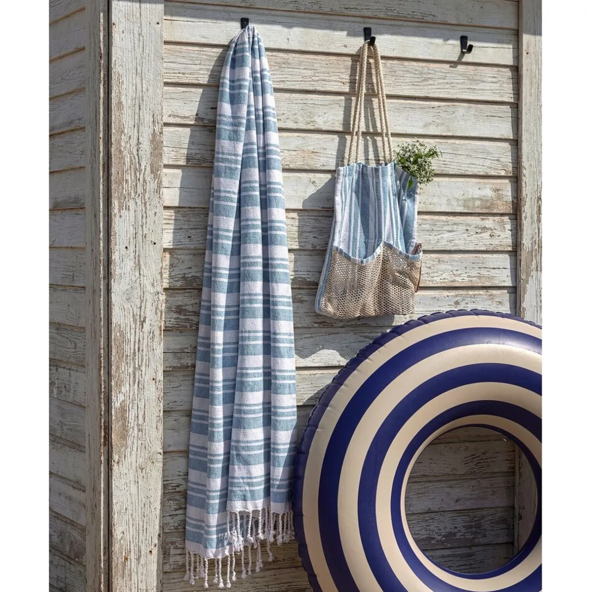 Sac de plage avec fouta à rayures 90x170cm (2 modèles bleu ou rose) < Gifi Discount